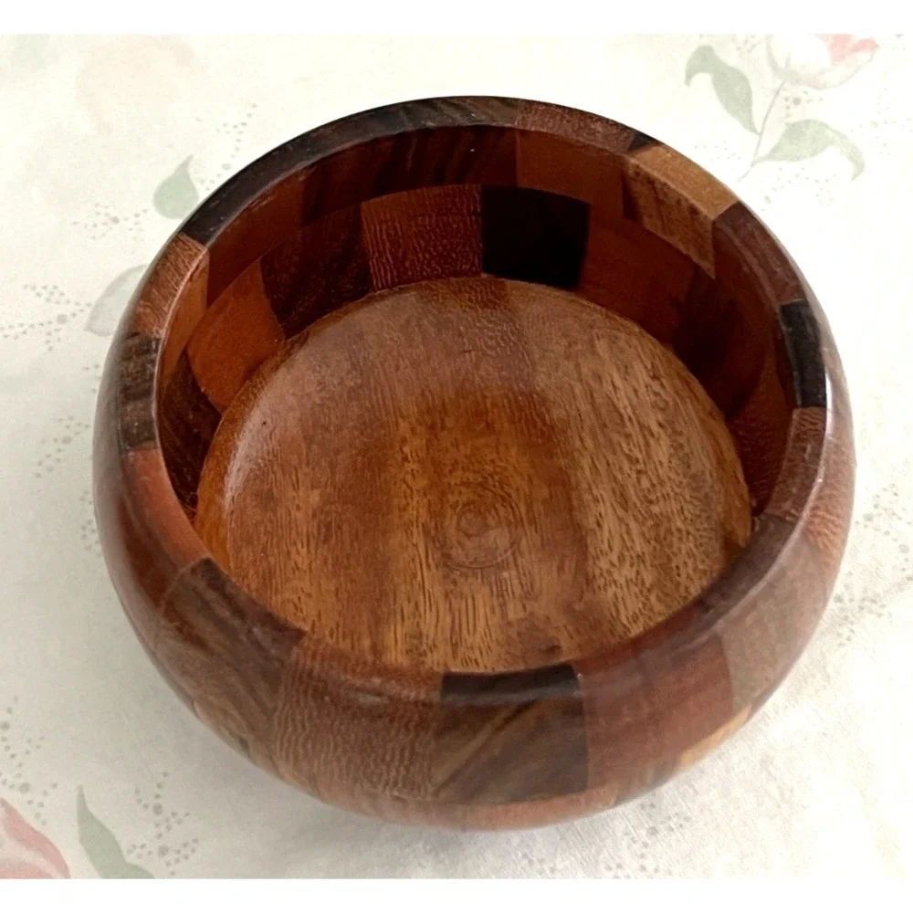 Vtg Nicaragua Mixed Wood Sugar Bowl with Tight Lid Handmade 3" x 3.75" - Picture 3 of 12